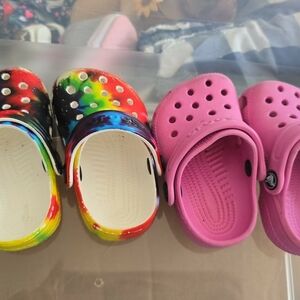 CROCS Kids Tie-Dye Rainbow & Pink Foam Clogs